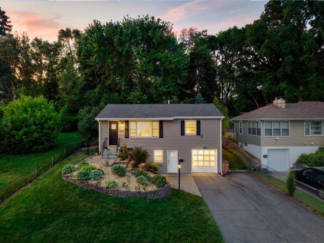 2736 Mcnair Drive N Minneapolis MN 55422 - MLS# 7087235