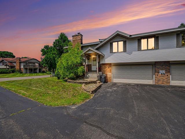 5654 Chatsworth Street N Saint Paul MN 55126 - MLS# 7087239