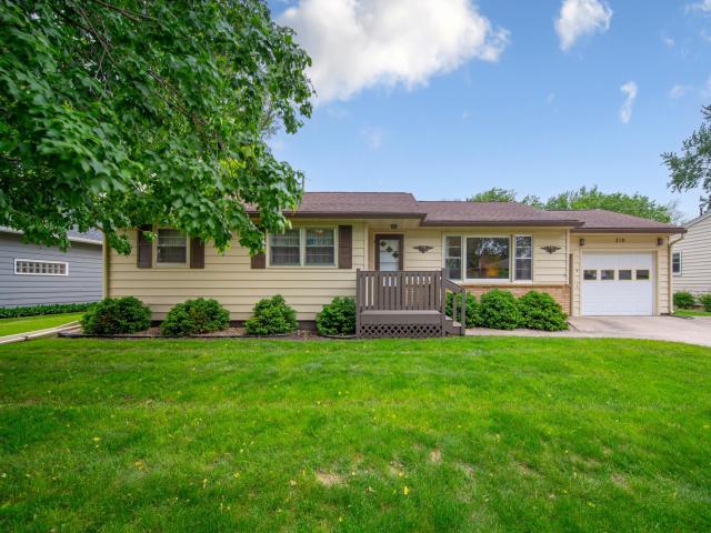 219 Floral Avenue Mankato MN 56001 - MLS# 7087266