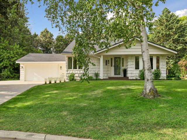 13005 Girard Avenue S Burnsville MN 55337 - MLS# 7087562