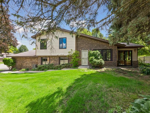 1090 Weston Lane N Minneapolis MN 55447 - MLS# 7087979