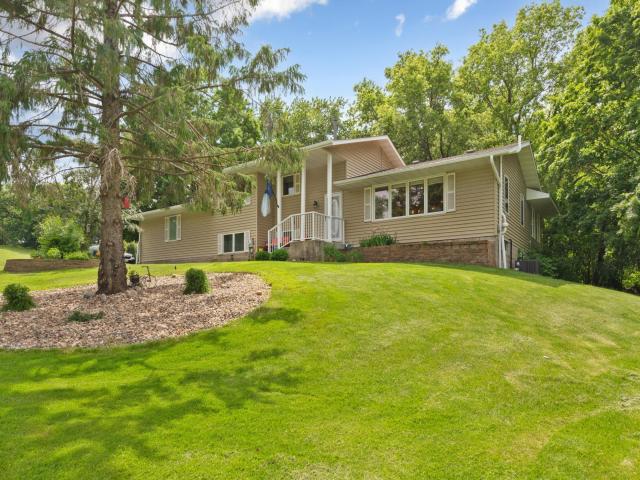 1320 11th Avenue NE Faribault MN 55021 - MLS# 7088245