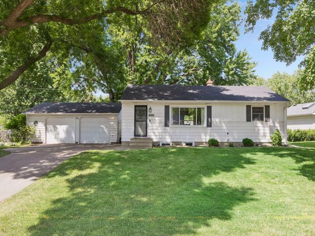 6164 Oak Knoll Drive Woodbury MN 55125 - MLS# 7088255