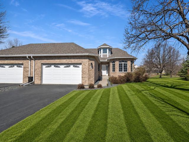 10408 Eagle Pointe Trail Saint Paul MN 55129 - MLS# 7088433