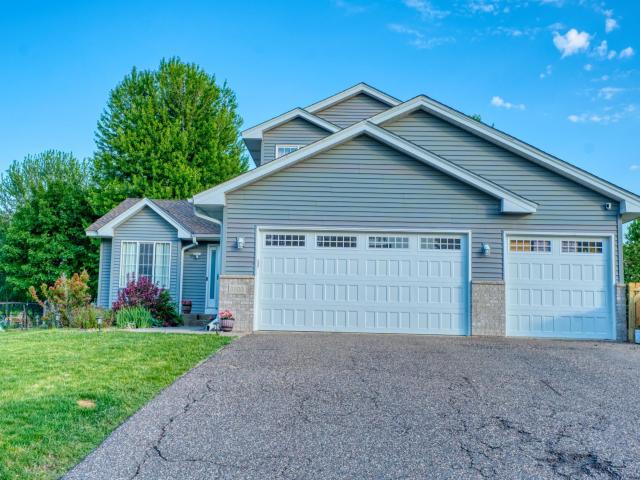 3803 Globe Flower Circle N Unit 1 Minneapolis MN 55443 - MLS# 7088581