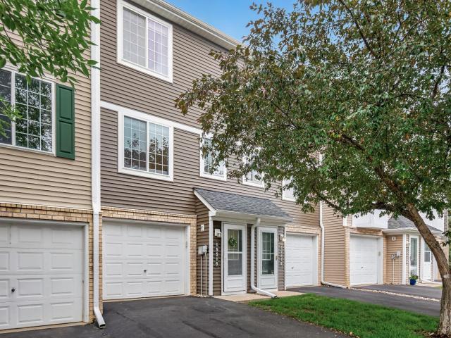 15516 Float Lane Unit 137 Apple Valley MN 55124 - MLS# 7088607