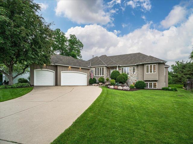7806 Bush Lake Drive Bloomington MN 55438 - MLS# 7088613
