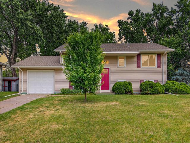 2533 103rd Avenue NW Minneapolis MN 55433 - MLS# 7088635