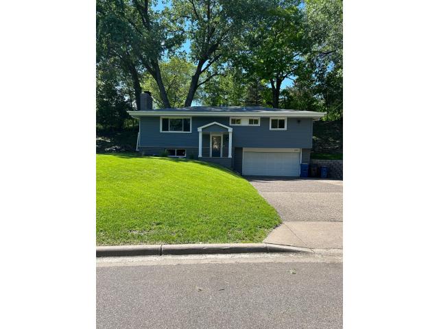 1325 Castle Court Golden Valley MN 55427 - MLS# 7088699