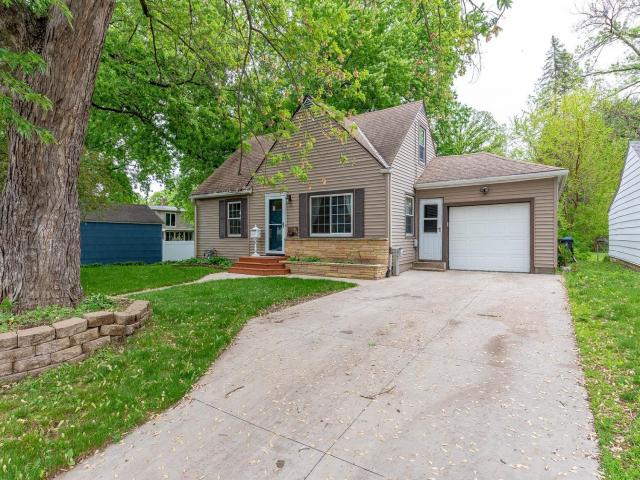1215 Woodland Avenue Mankato MN 56001 - MLS# 7088773
