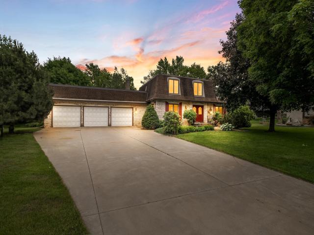 2999 Stinson Court Saint Paul MN 55112 - MLS# 7088806