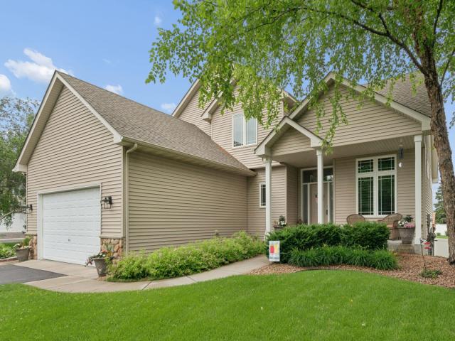 1803 Countryside Drive Shakopee MN 55379 - MLS# 7088831