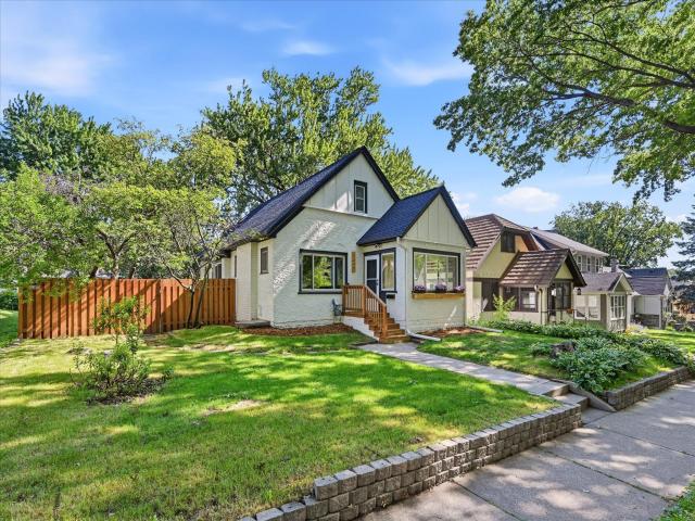 1245 Jefferson Avenue Saint Paul MN 55105 - MLS# 7089062