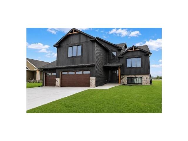 348 Highlands Avenue Zumbrota MN 55992 - MLS# 7089147