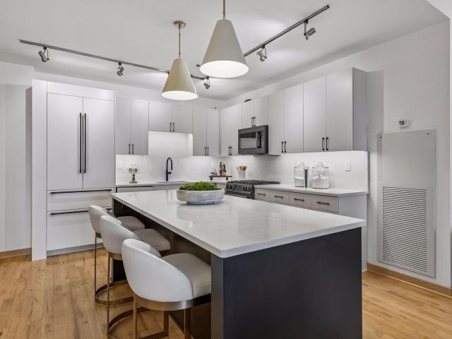 215 10th Avenue S Unit 321 Minneapolis MN 55415 - MLS# 7089181