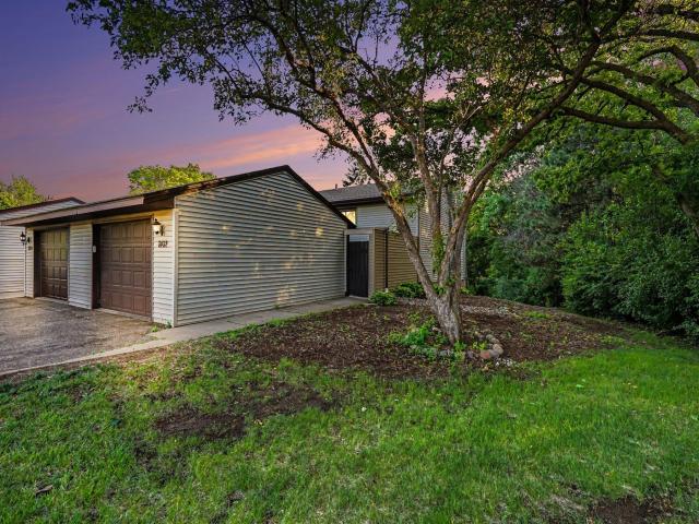 7402 Germane Trail Saint Paul MN 55124 - MLS# 7089520