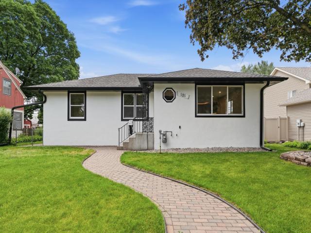 121 Frost Street W South Saint Paul MN 55075 - MLS# 7089523