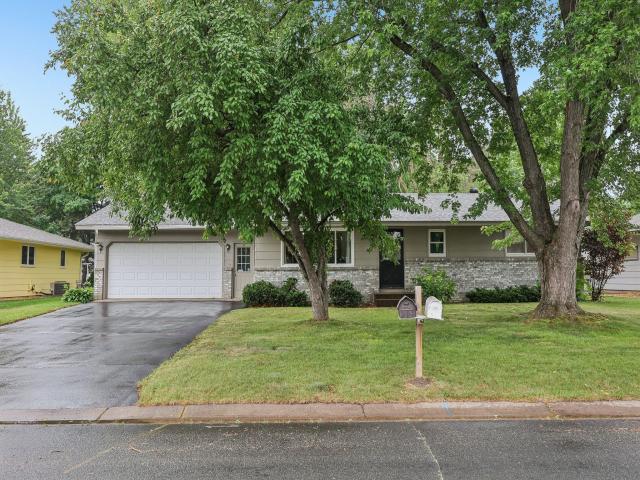 10121 96th Place N Osseo MN 55369 - MLS# 7089606