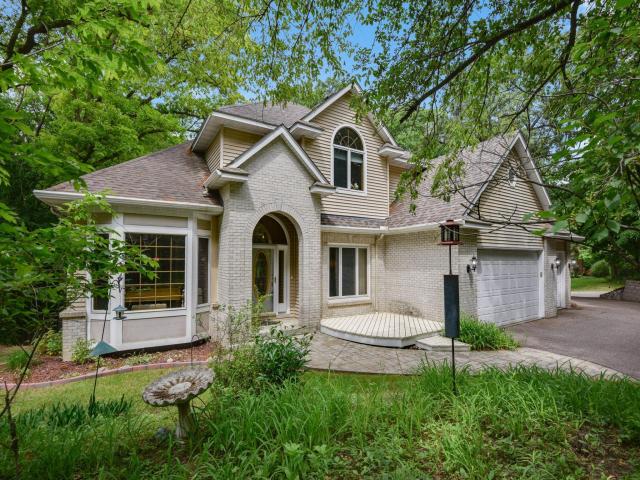 1266 Deerwood Drive Saint Paul MN 55123 - MLS# 7089699