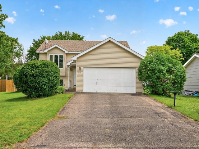 1113 Polk Street S Shakopee MN 55379 - MLS# 7089950