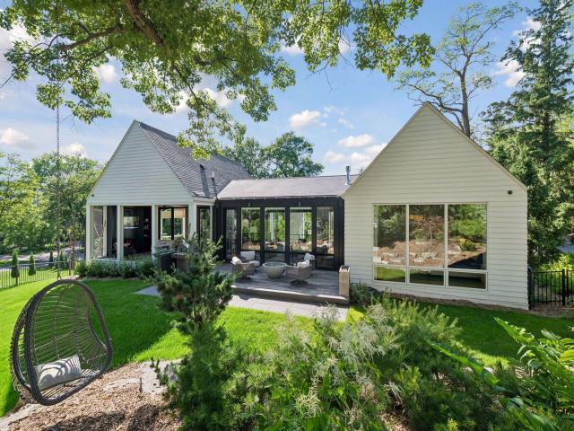 1058 E Circle Drive Wayzata MN 55391 - MLS# 7089966