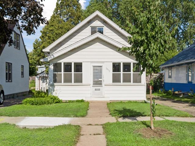 1032 Cumberland Street Saint Paul MN 55117 - MLS# 7089986