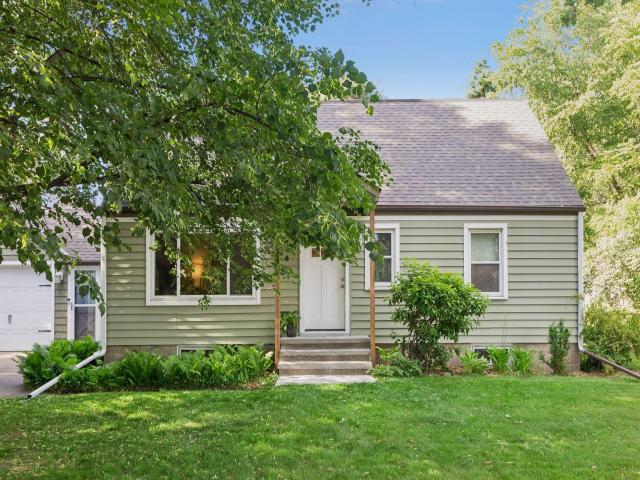 559 Tanglewood Drive Shoreview MN 55126 - MLS# 7090102
