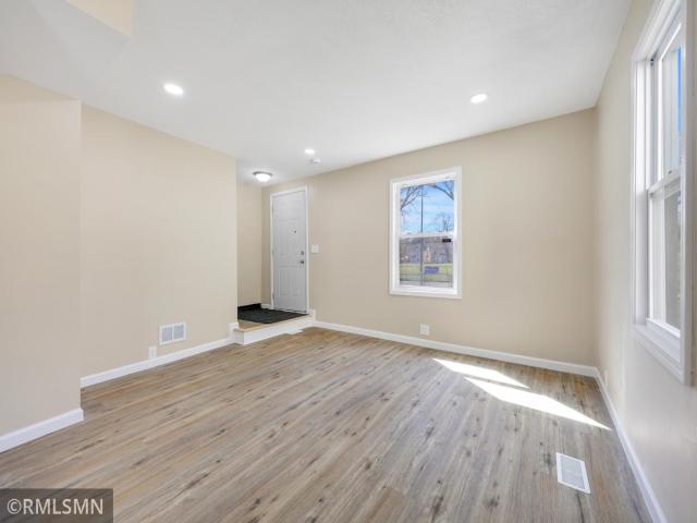 853 Conway Street Saint Paul MN 55106 - MLS# 7090232