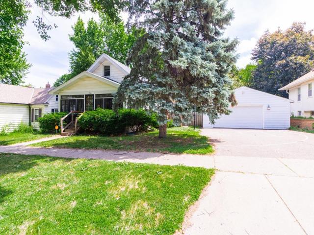 1194 Farrington Street Saint Paul MN 55117 - MLS# 7090281