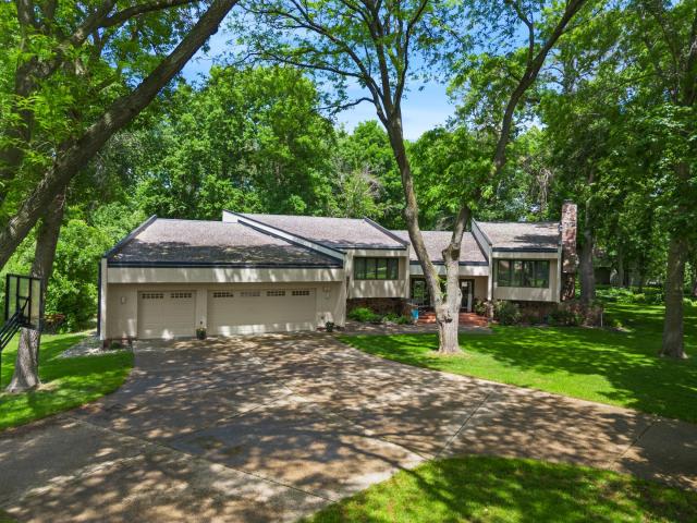 260 Hi Mae Circle Lester Prairie MN 55354 - MLS# 7090309