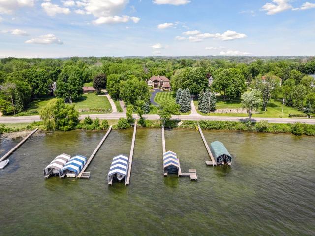 1910 Shoreline Drive Wayzata MN 55391 - MLS# 7090325