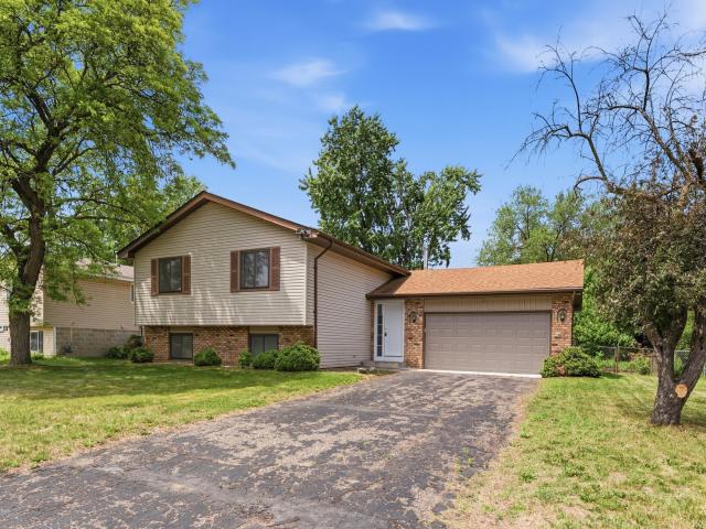 8009 Vincent Circle N Brooklyn Park MN 55444 - MLS# 7090349