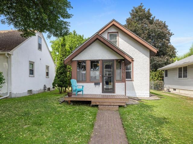 206 14th Avenue S South Saint Paul MN 55075 - MLS# 7090372