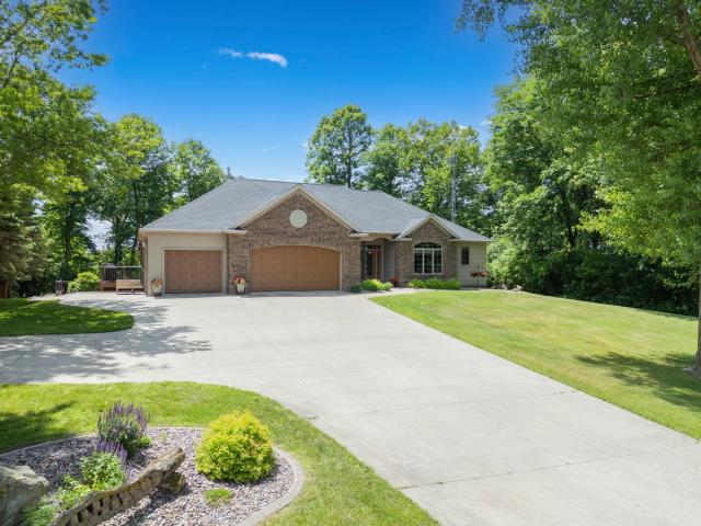 11655 Castle Bluff Lane SW Stewartville MN 55976 - MLS# 7090492