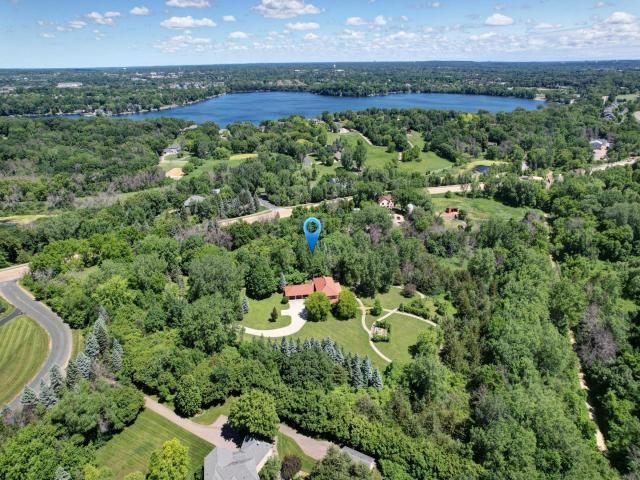 185 Pioneer Trail Chanhassen MN 55317 - MLS# 7090798