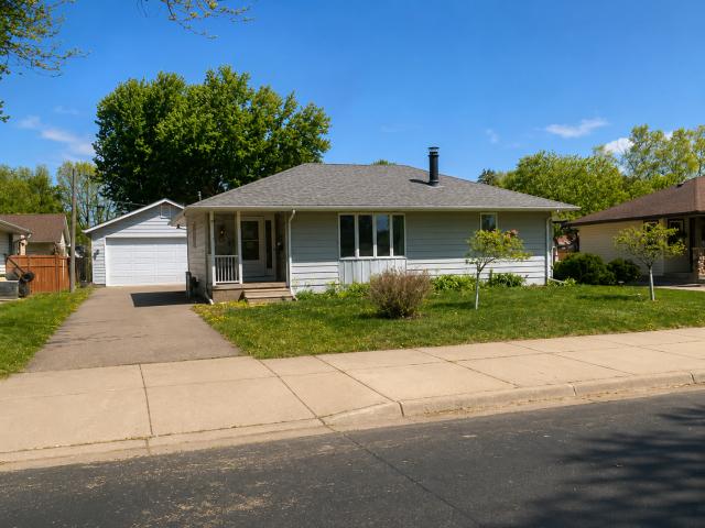 407 18th Street E Hastings MN 55033 - MLS# 7090935