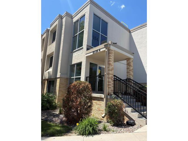 354 Elton Hills Drive NW Unit 32 Rochester MN 55901 - MLS# 7091449