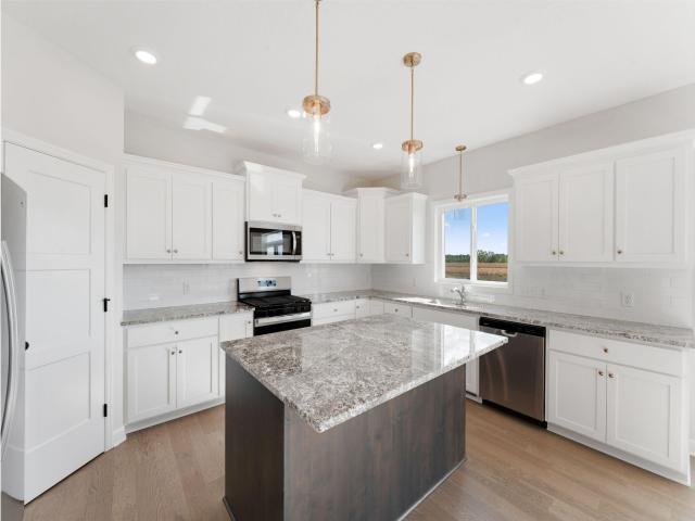 18314 Geyser Way Lakeville MN 55044 - MLS# 7091526