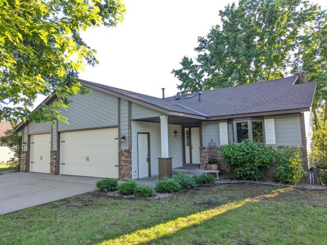 8427 Cooper Way Inver Grove Heights MN 55076 - MLS# 7091707