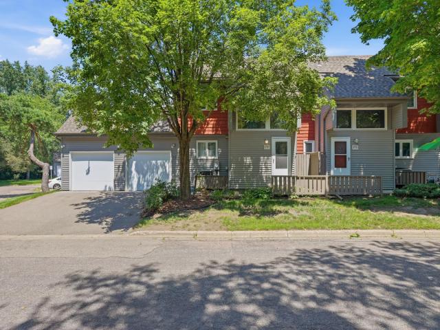1757 Bluebill Drive Saint Paul MN 55122 - MLS# 7091922