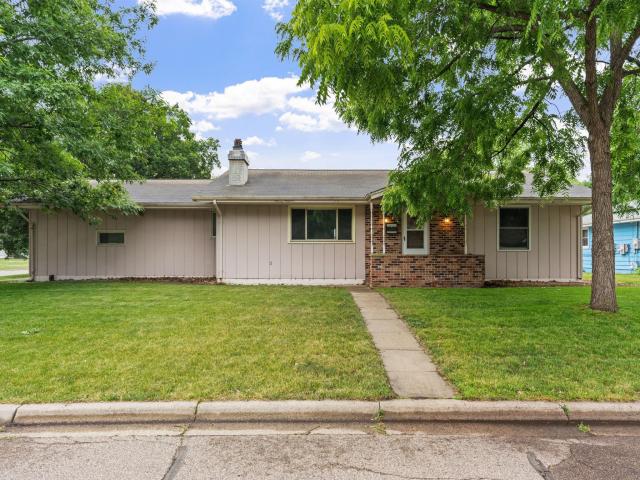 9 6th Avenue NE Osseo MN 55369 - MLS# 7091997