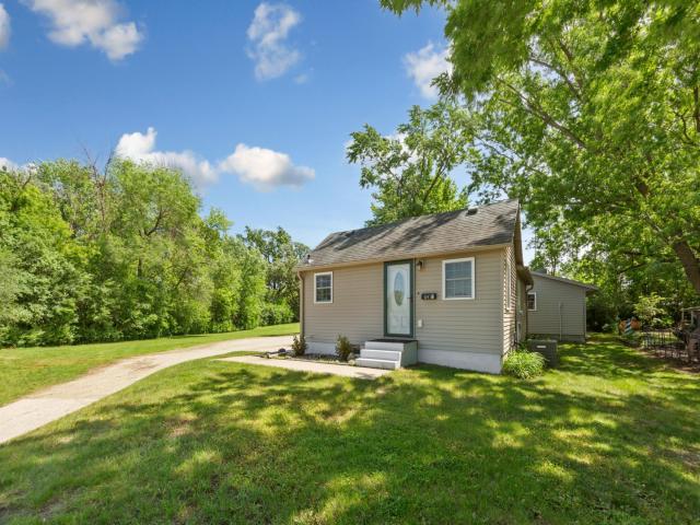 645 Rice Lake Street Owatonna MN 55060 - MLS# 7092354