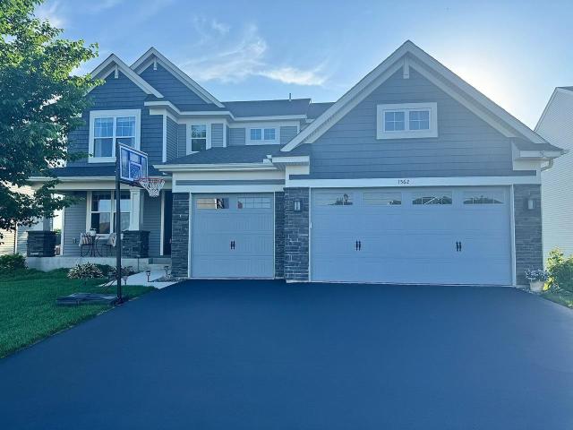 1562 Edgebrook Lane Carver MN 55315 - MLS# 7092496