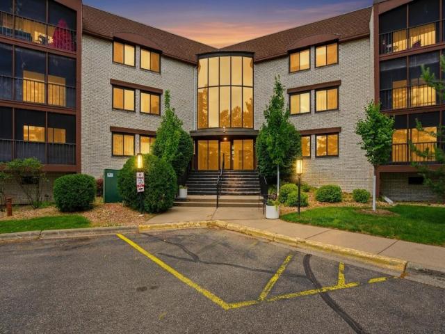 4710 58th Avenue N Unit 306 Minneapolis MN 55429 - MLS# 7092603