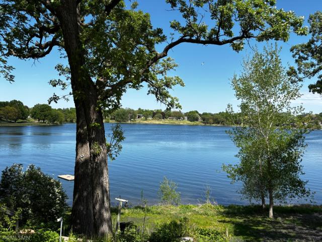 3940 Lake Cur Avenue N Minneapolis MN 55422 - MLS# 7092612