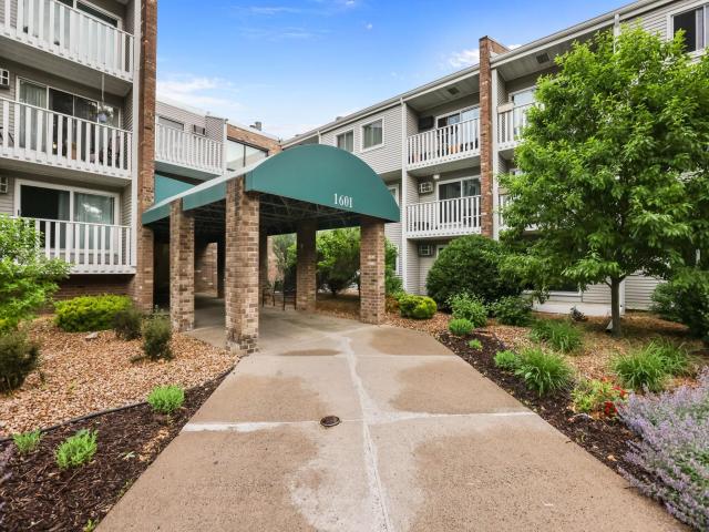 1601 N Innsbruck Drive Unit 155 Minneapolis MN 55432 - MLS# 7092622
