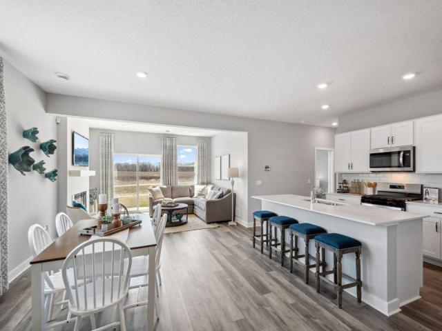 2021 Aquarius Drive Shakopee MN 55379 - MLS# 7092748