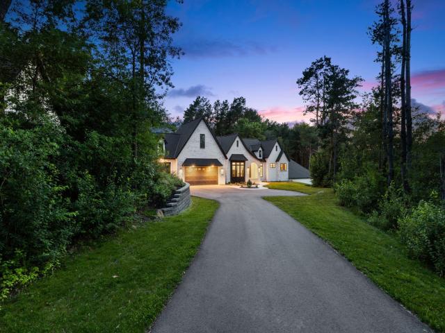 5736 57th Street Cove N Lake Elmo MN 55042 - MLS# 7093010