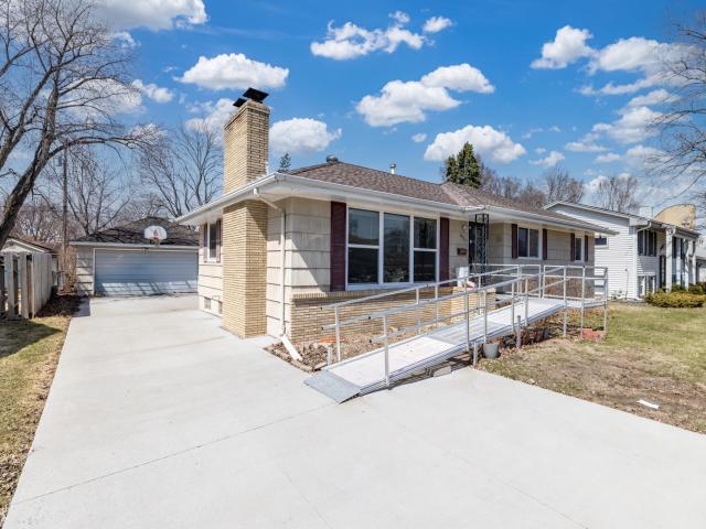 6925 Halifax Avenue N Minneapolis MN 55429 - MLS# 7093040