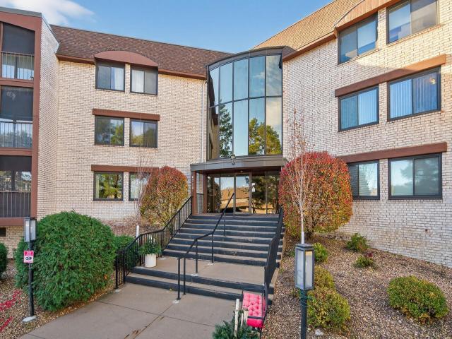 4710 58th Avenue N Unit 202 Crystal MN 55429 - MLS# 7093174